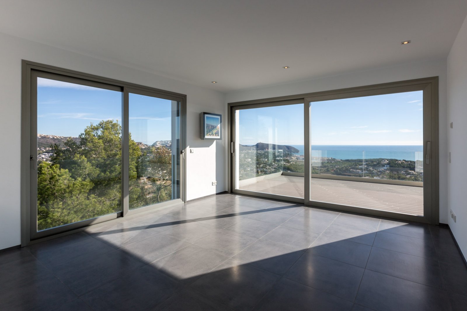 9002MOR Moderne Villa mit Panoramablick auf das Meer in Moraira zu verkaufen.