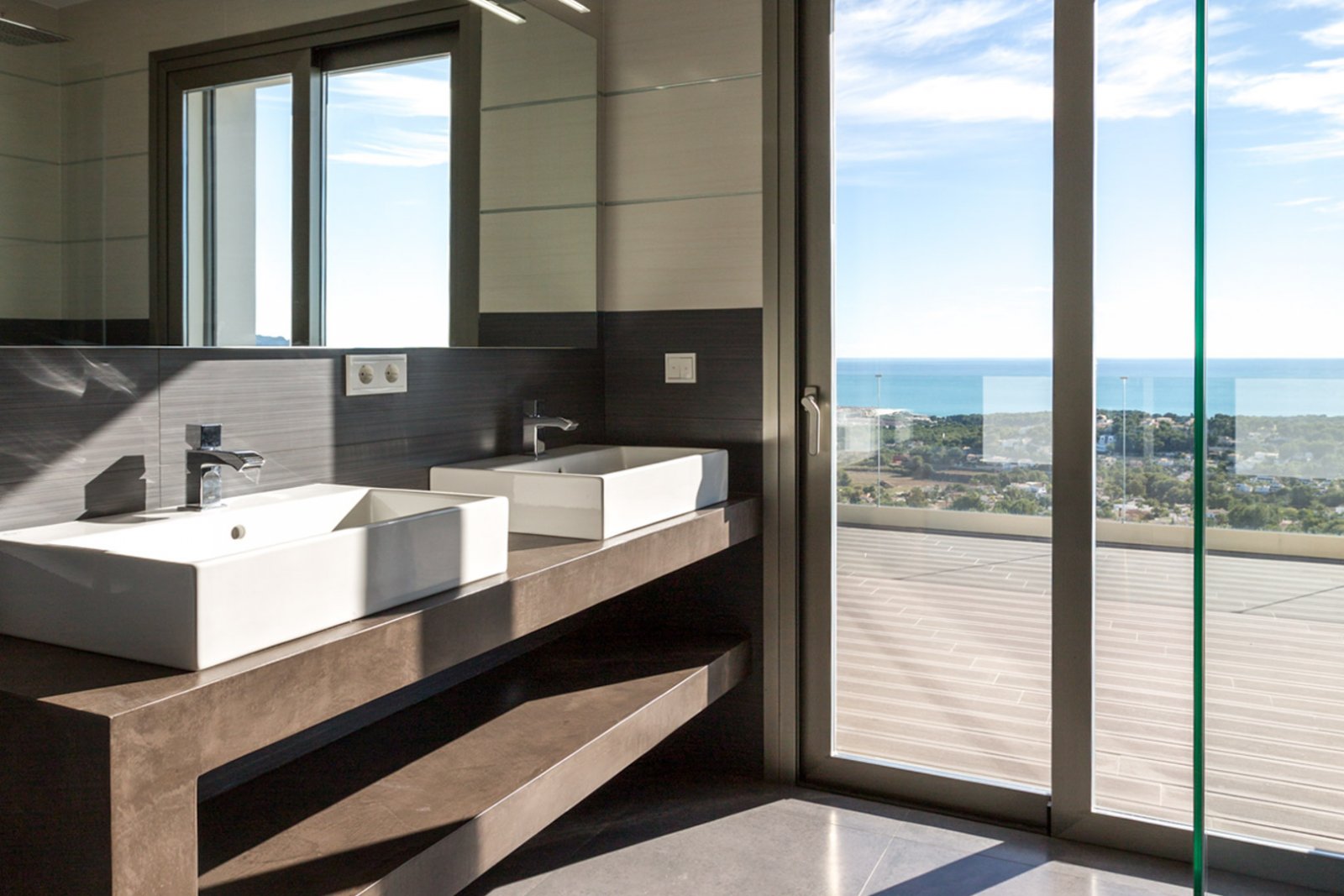 9002MOR Moderne Villa mit Panoramablick auf das Meer in Moraira zu verkaufen.