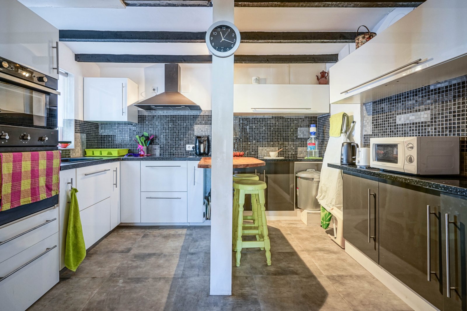 C3XY4395JAV Traditionelle Villa auf flachem Grundstück mit Gewerbeerlaubnis zum Verkauf in Jávea