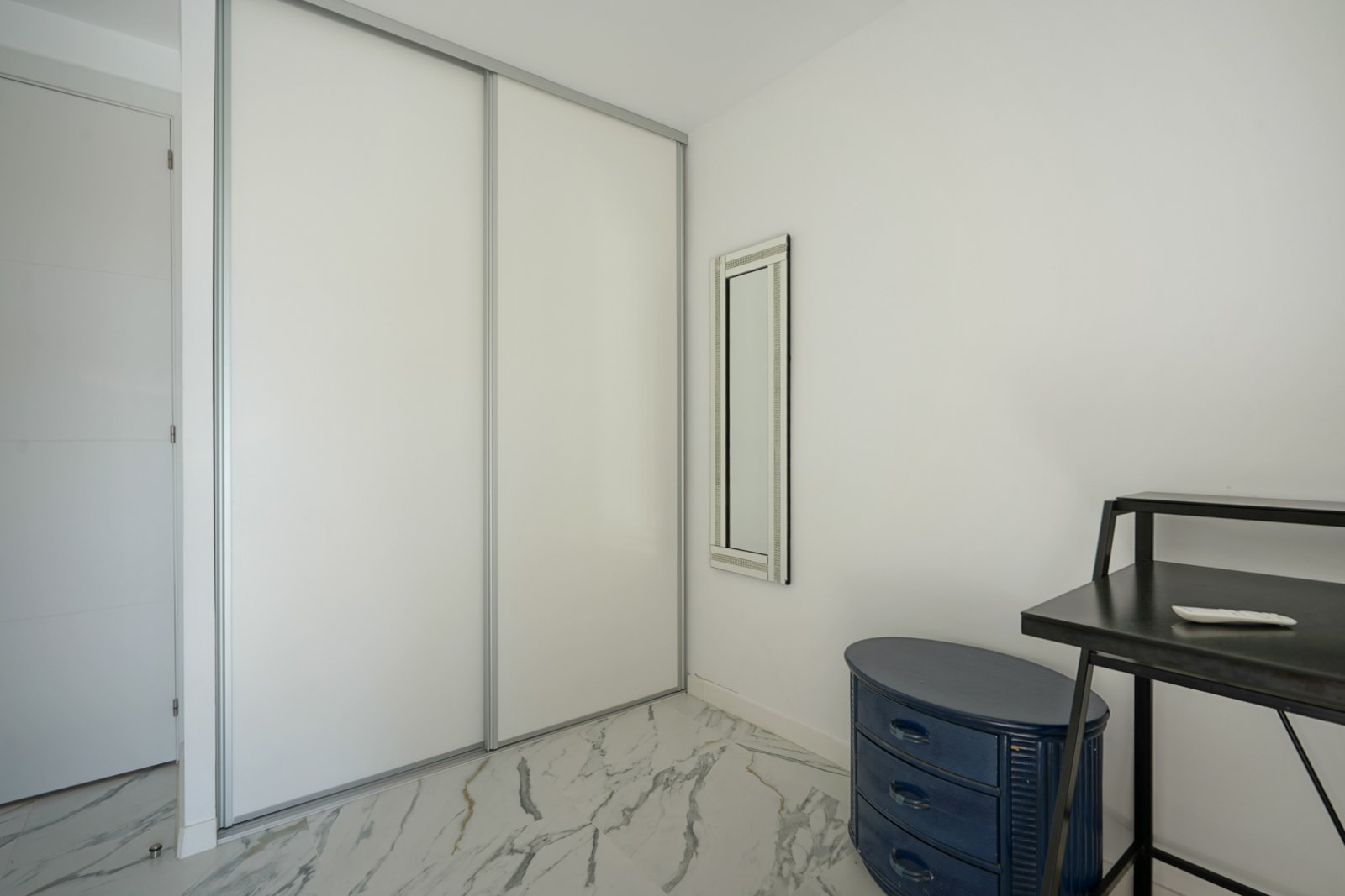 C3XY4574CAL Renovierte Villa mit 5 Schlafzimmern zu verkaufen, 500 m vom Strand und Zentrum von Calpe entfernt