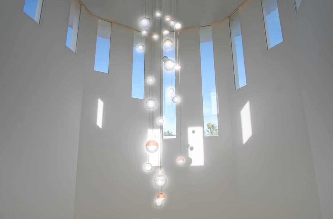 7030ALF Neue architektonische Villa im Kolonialstil zu verkaufen in Alfaz del Pi Alicante