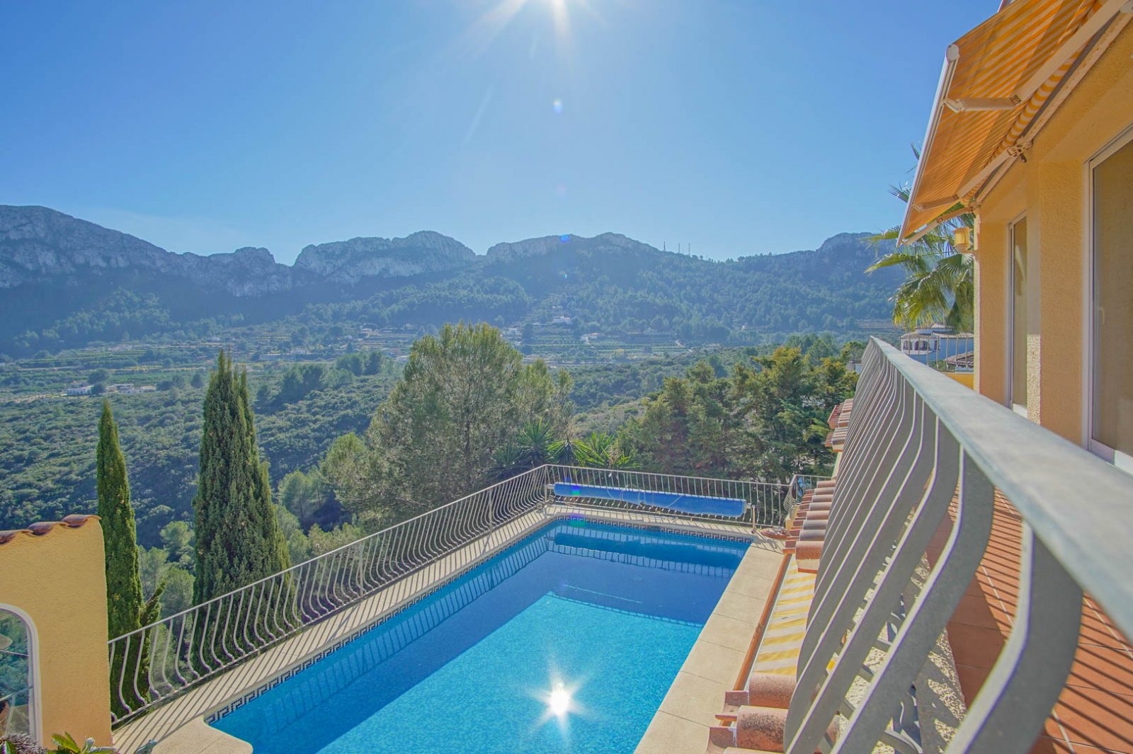 8152PEG Villa mit Meerblick zum Verkauf in Monte Pego