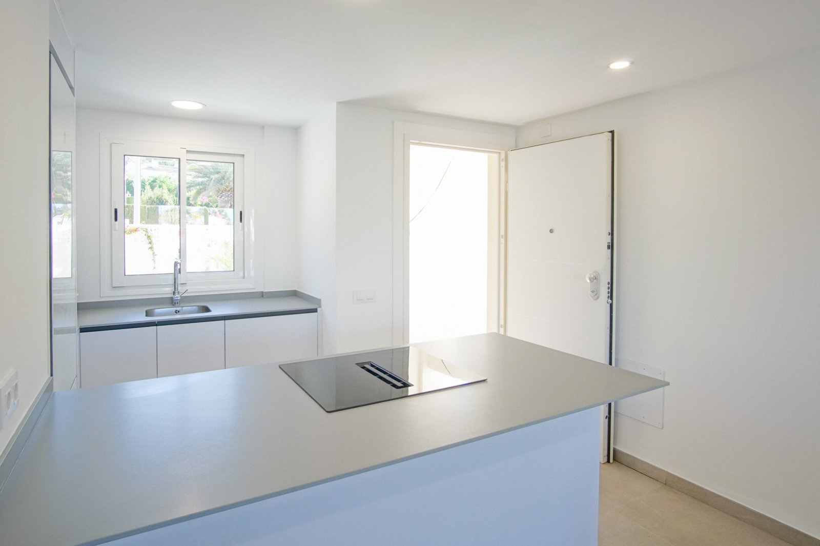 C4XY8170DEN Erdgeschosswohnung im Bau mit großem Garten und Bergblick in Zentrumsnähe zu verkaufen in Denia