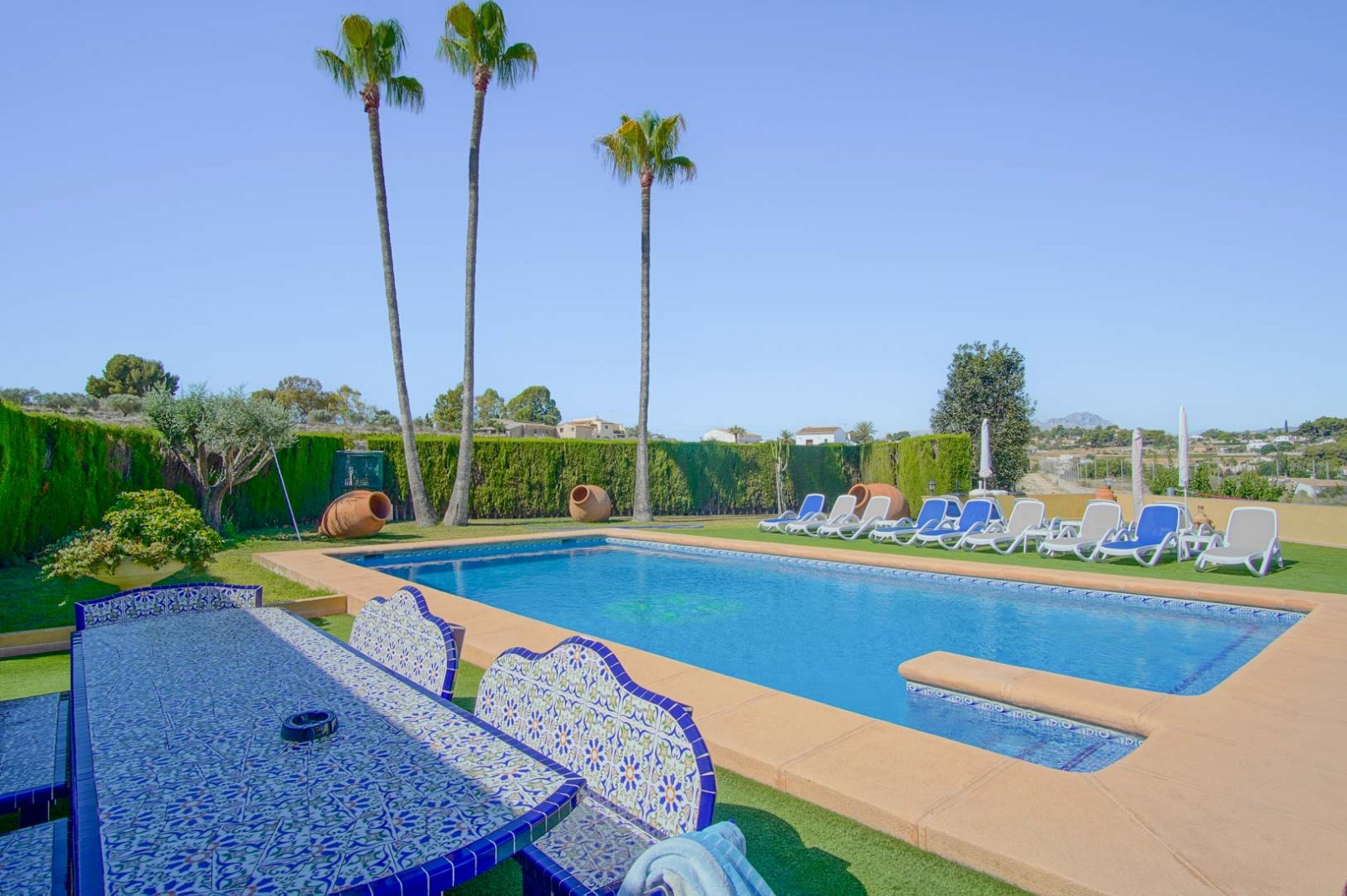 C3XY4422BEN Sehr große Villa mit 3 Gästehäusern auf 11.000 m2 zum Verkauf in Benissa