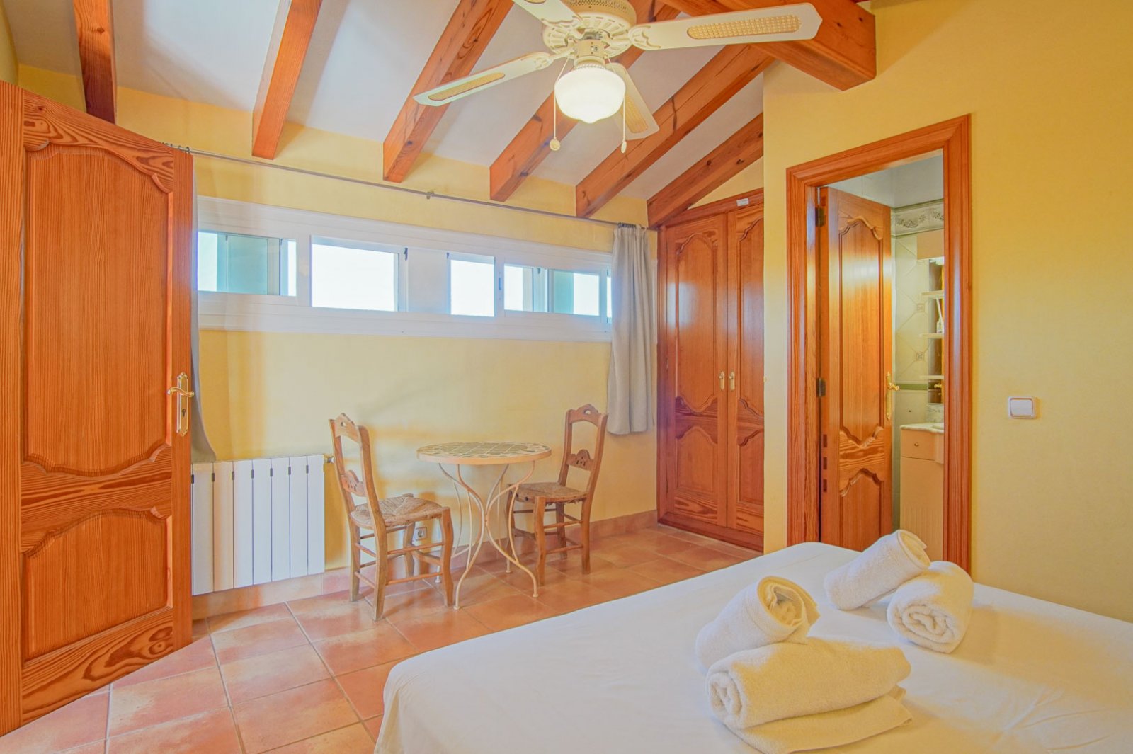 C3XY4422BEN Sehr große Villa mit 3 Gästehäusern auf 11.000 m2 zum Verkauf in Benissa