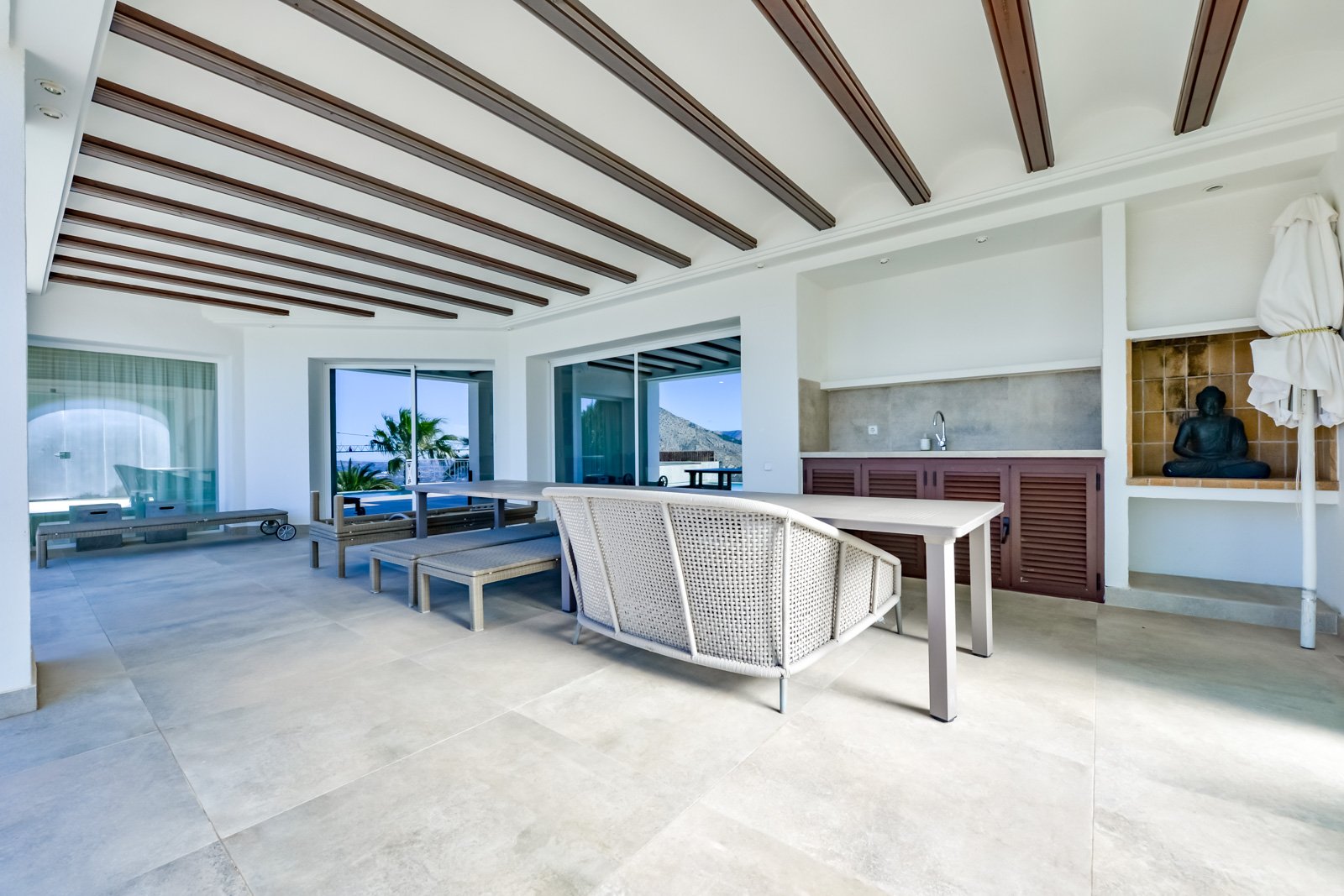 4495ALT Luxuriöse Villa mit Meerblick und geräumigem Gästehaus zum Verkauf in Sierra de Altea4495ALT Luxueuze villa met zeezicht en ruim gastenverblij