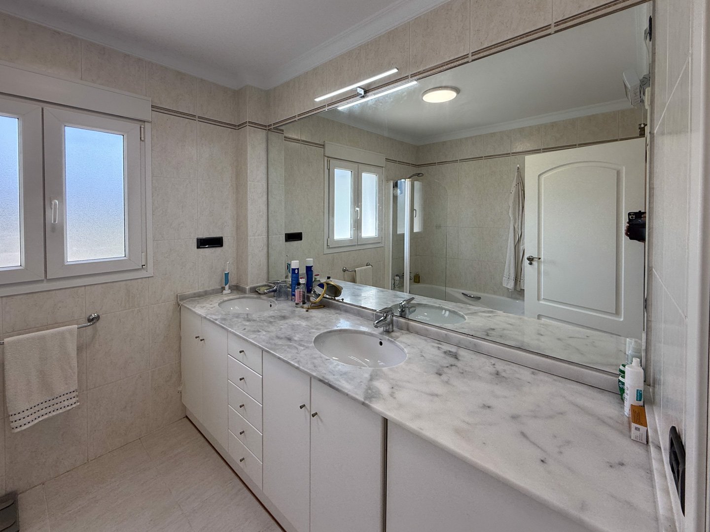 4555BEN Wohnung zum Verkauf in einer Luxus-Urbanisation in La Fustera, Benissa