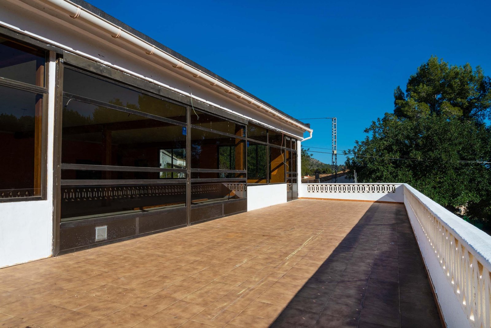 3537ALC Gewerbeimmobilie zum Verkauf in Alcalali