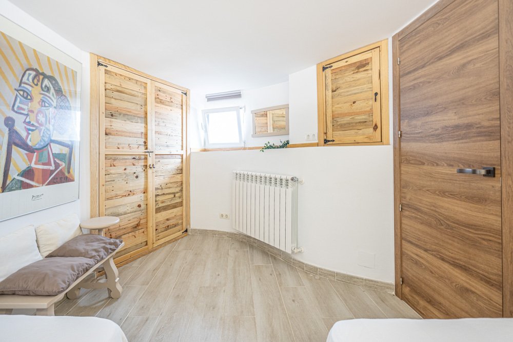 4223CAL Renovierte Villa mit Meerblick und gutem Mietpotenzial zum Verkauf nahe dem Zentrum von Calpe