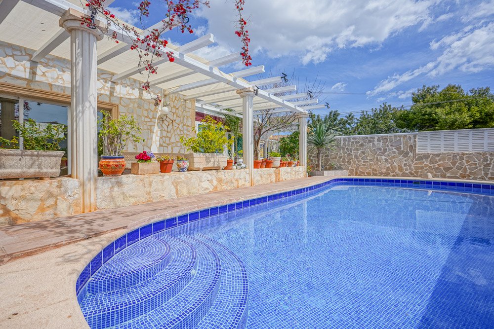 C3XY4244CAL Hotel zum Verkauf in Calpe direkt am Strand