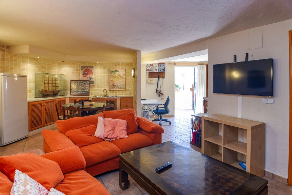 8100SEL Große Luxusvilla in La Sella zu verkaufen