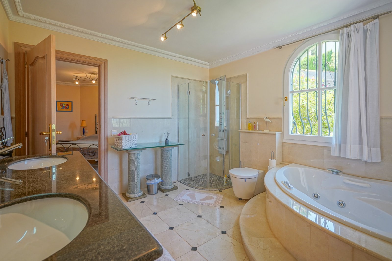 8100SEL Große Luxusvilla in La Sella zu verkaufen