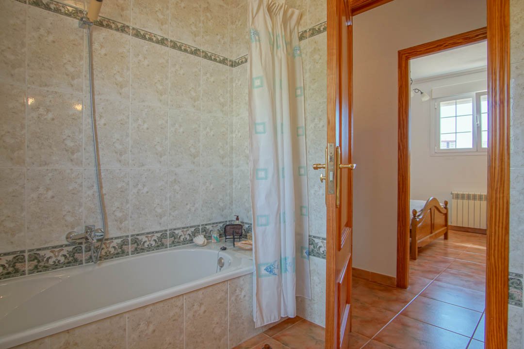 7016CAL Traditionelles Einfamilienhaus zum Verkauf in Calpe