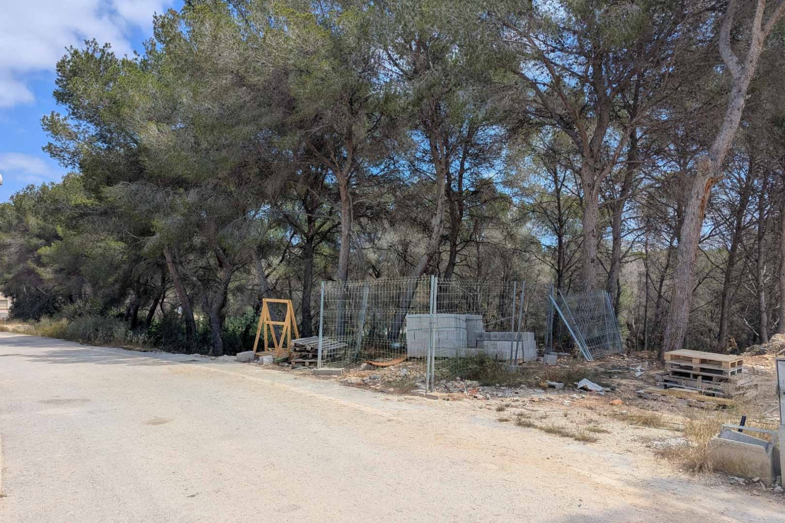 7120MOR Ibiza-Villa-Projekt mit Lizenz in Meeresnähe zum Verkauf in Moraira.