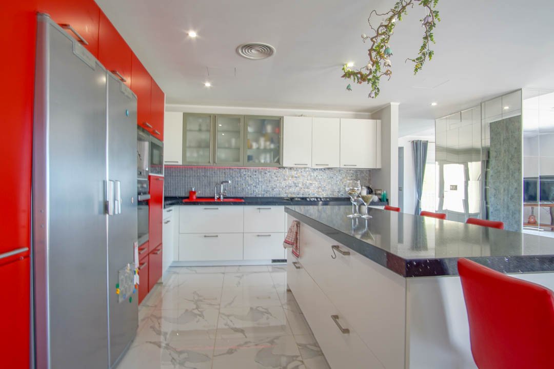 7058NUC Wunderschönes, großes, renoviertes mediterranes Landhaus in La Nucia zu verkaufen