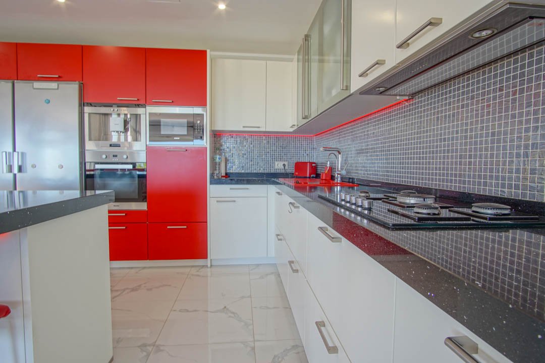 7058NUC Wunderschönes, großes, renoviertes mediterranes Landhaus in La Nucia zu verkaufen