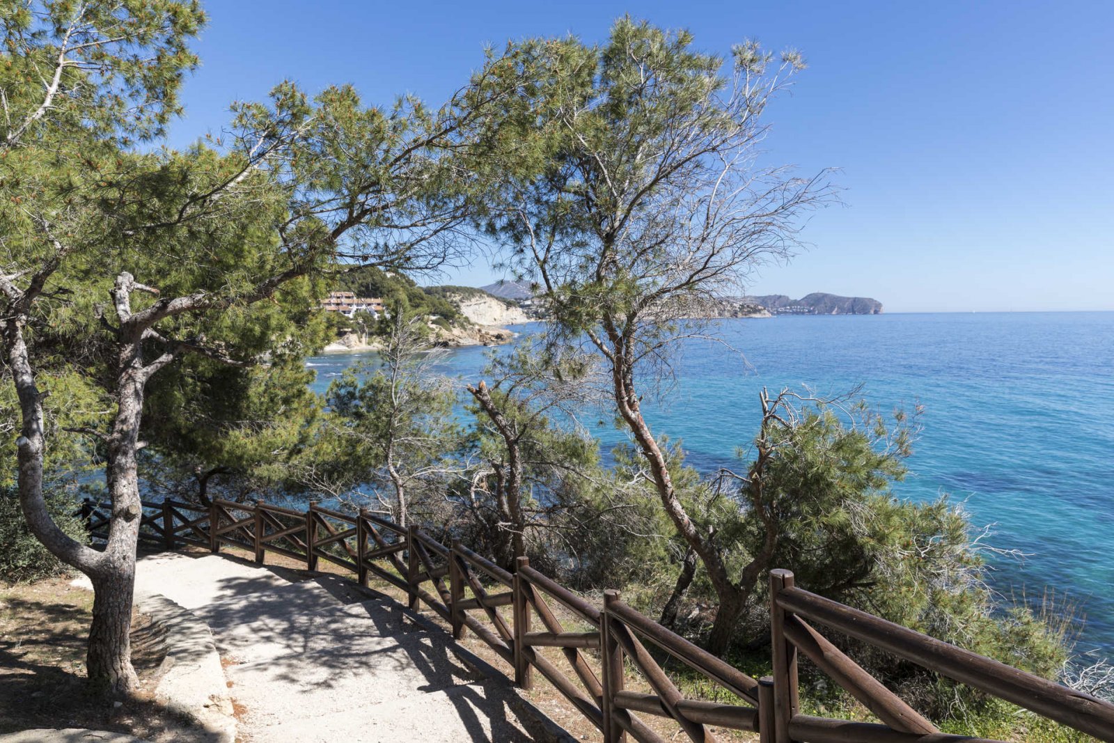 4446JAV Moderne Neubauvilla in kurzer Entfernung zum Strand La Fustera, Benissa zu verkaufen