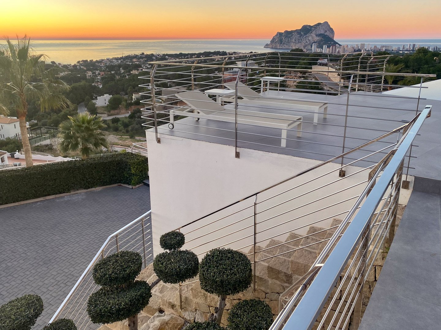 4442BEN Moderne Villa mit atemberaubendem Meerblick in Benissa zu verkaufen