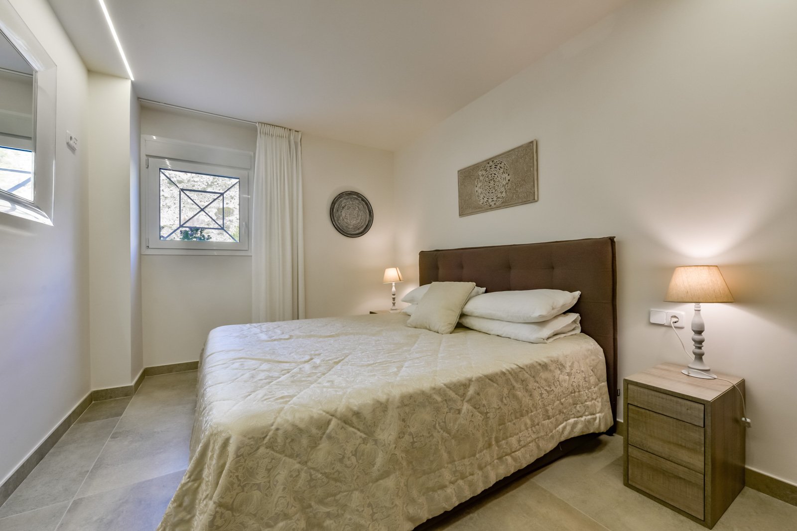 4495ALT Luxuriöse Villa mit Meerblick und geräumigem Gästehaus zum Verkauf in Sierra de Altea4495ALT Luxueuze villa met zeezicht en ruim gastenverblij