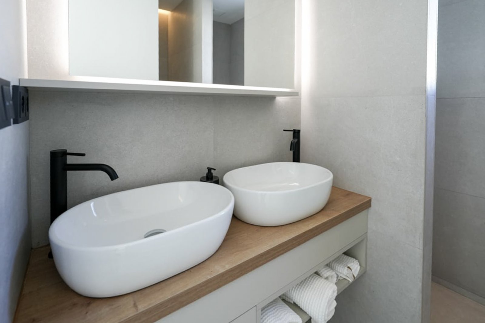 4503POL Moderne Neubauvilla zum Verkauf in Polop