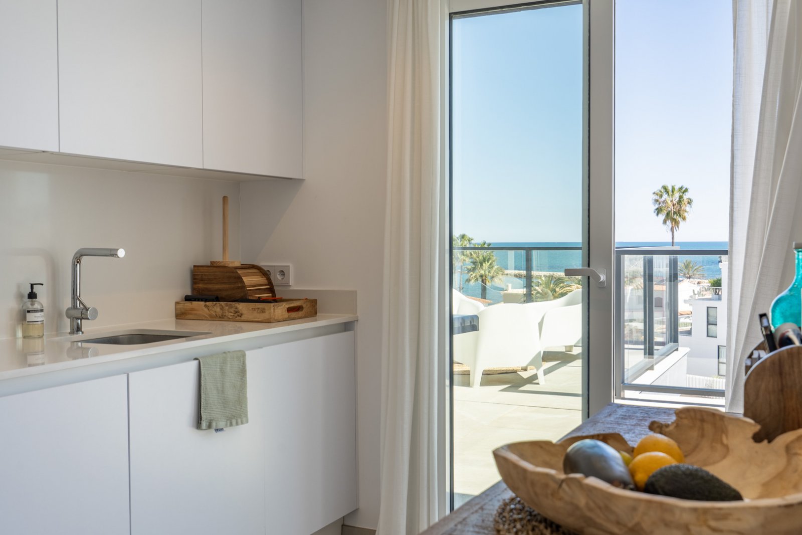 4502DEN Fantastisches modernes Penthouse direkt am Strand zu verkaufen in Denia
