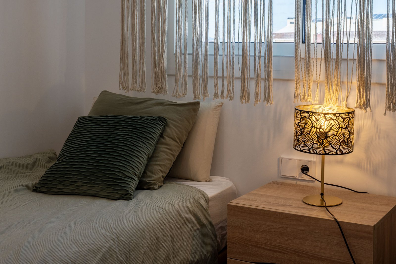 4502DEN Fantastisches modernes Penthouse direkt am Strand zu verkaufen in Denia