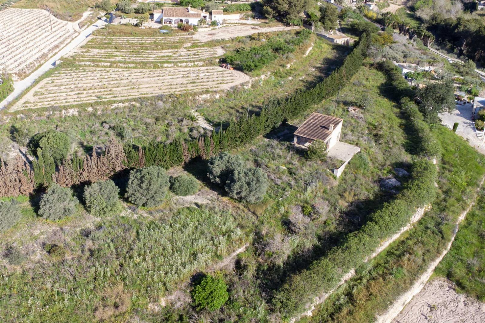 4516TEU Modernes Finca-Projekt mit beantragter Lizenz auf großem Grundstück in Teulada-Moraira