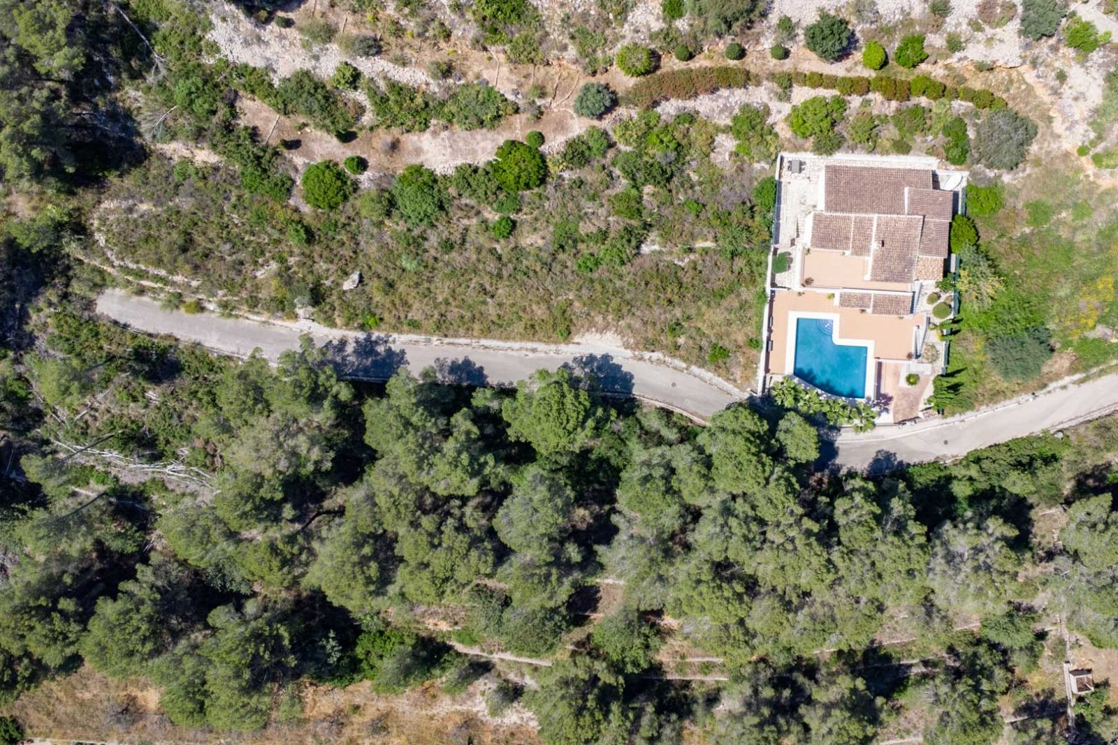 4534ALC Energieeffiziente Neubauvilla in Alcalali mit wunderschönem Talblick