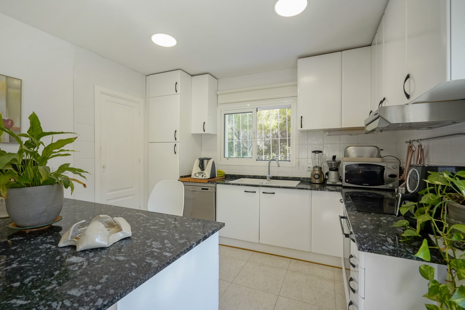 C4XY4540BEN Renovierte Villa mit geräumigem Gästehaus zum Verkauf in Benissa