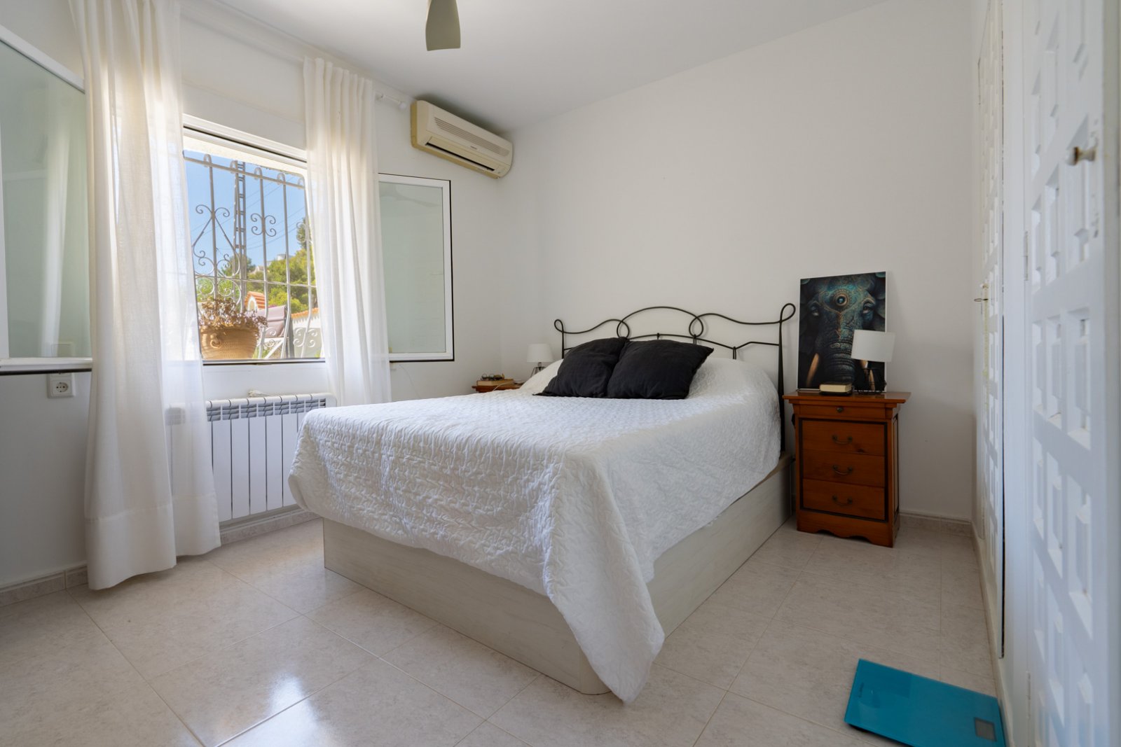 C4XY4540BEN Renovierte Villa mit geräumigem Gästehaus zum Verkauf in Benissa