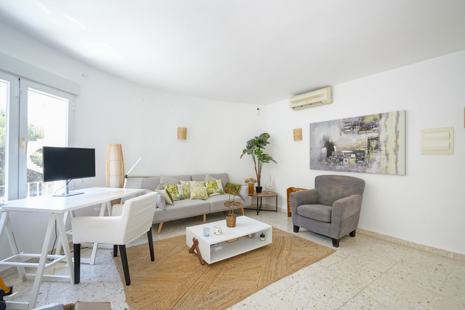 C4XY4540BEN Renovierte Villa mit geräumigem Gästehaus zum Verkauf in Benissa