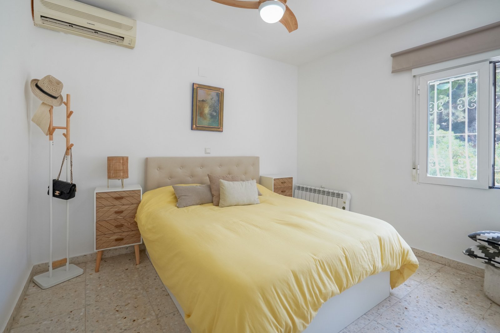 C4XY4540BEN Renovierte Villa mit geräumigem Gästehaus zum Verkauf in Benissa