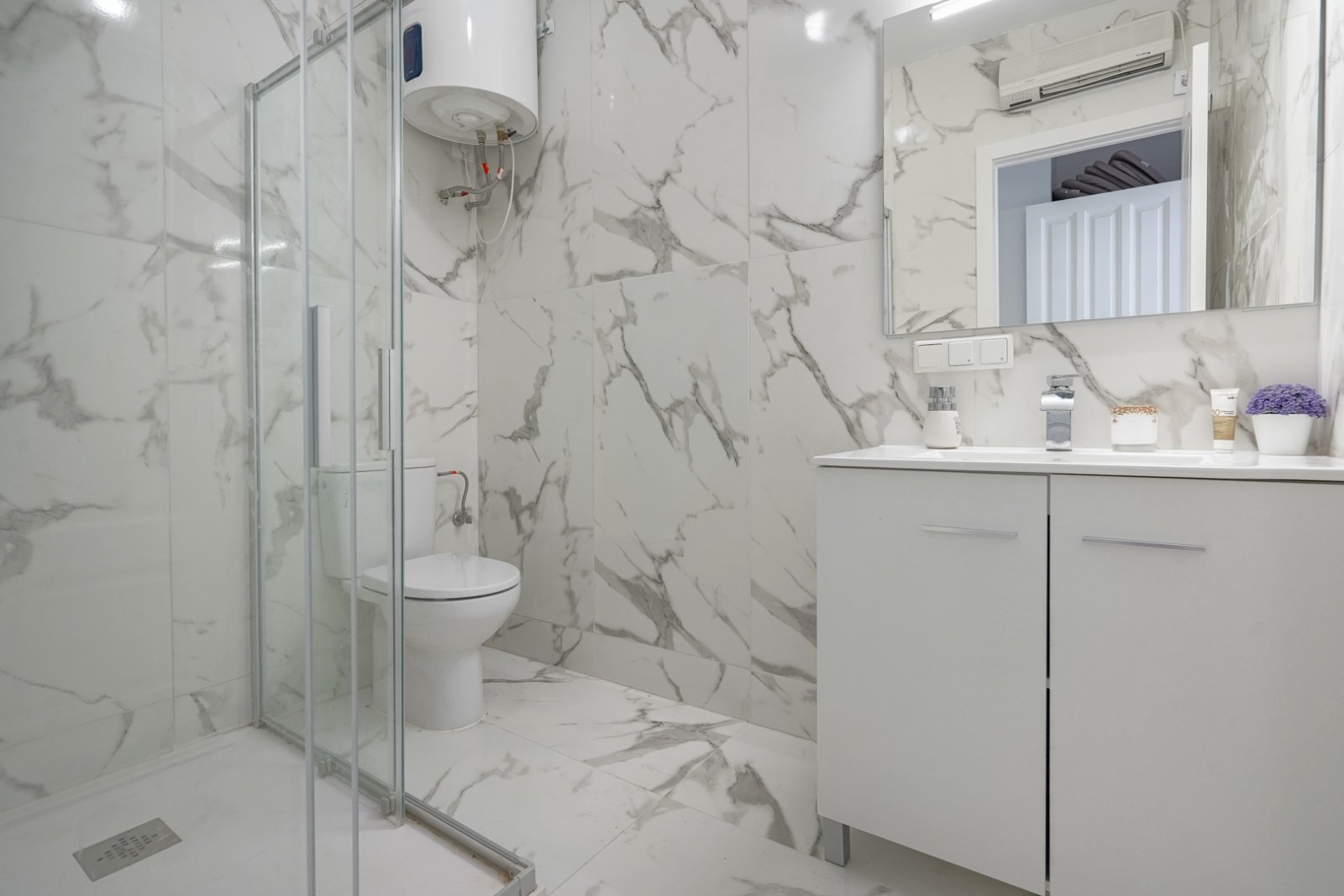 C4XY4540BEN Renovierte Villa mit geräumigem Gästehaus zum Verkauf in Benissa