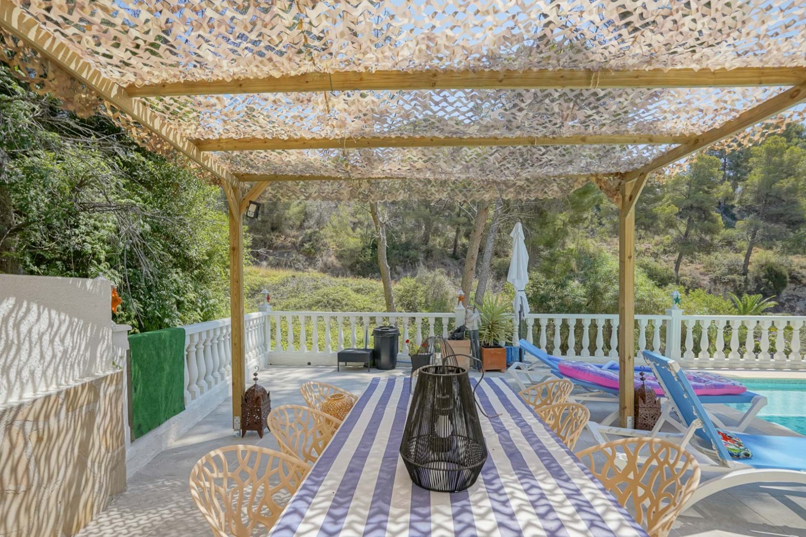 C4XY4540BEN Renovierte Villa mit geräumigem Gästehaus zum Verkauf in Benissa