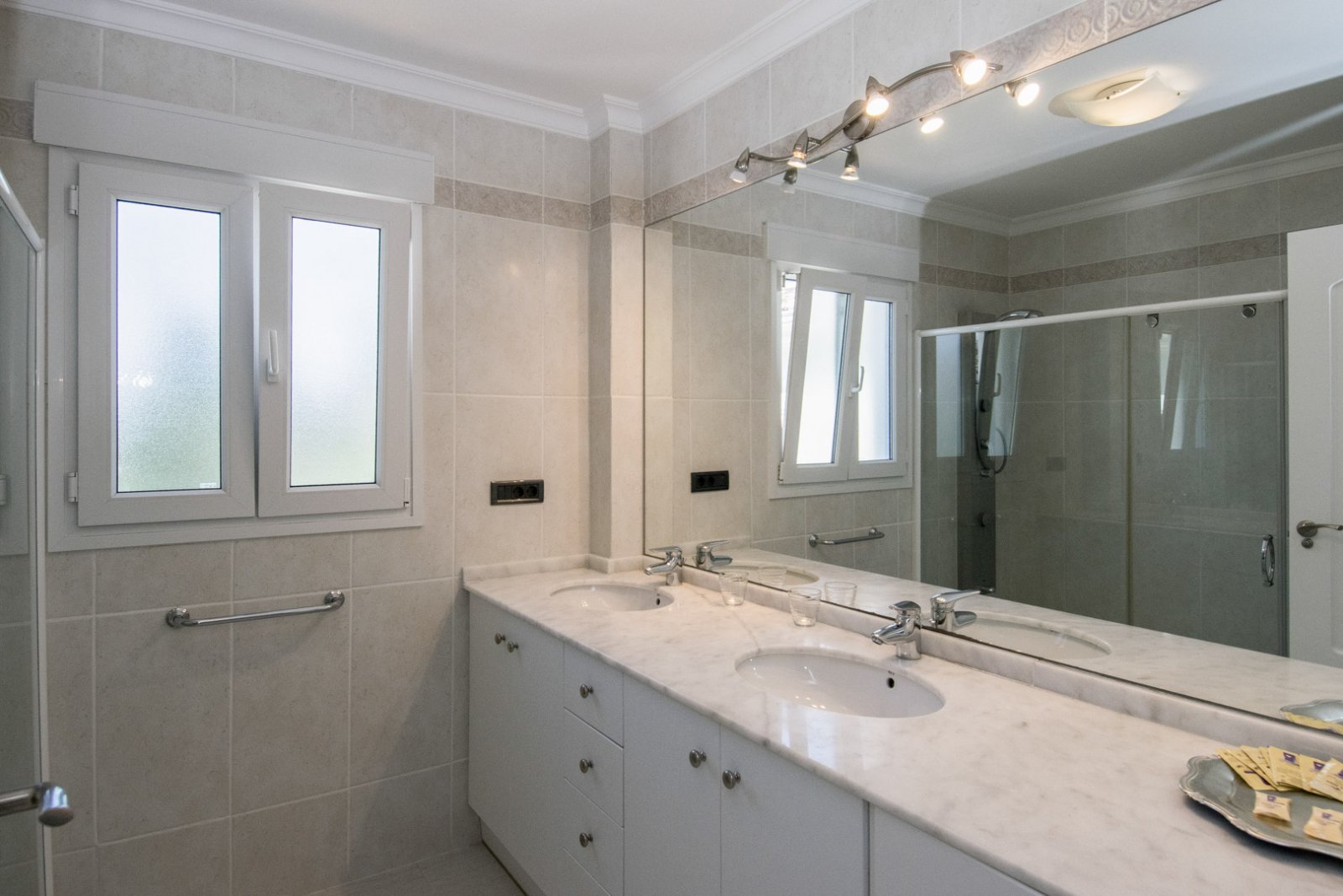 C4XY4556BEN Apartment mit Meerblick zum Verkauf in einem Luxusresort in La Fustera, Benissa