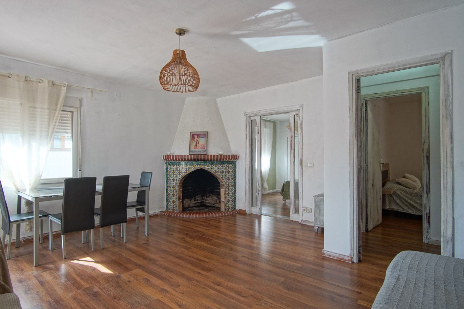 8293DEN Villa und Geschäft mit teilweisem Meerblick zu verkaufen in Las Rotas, Denia.