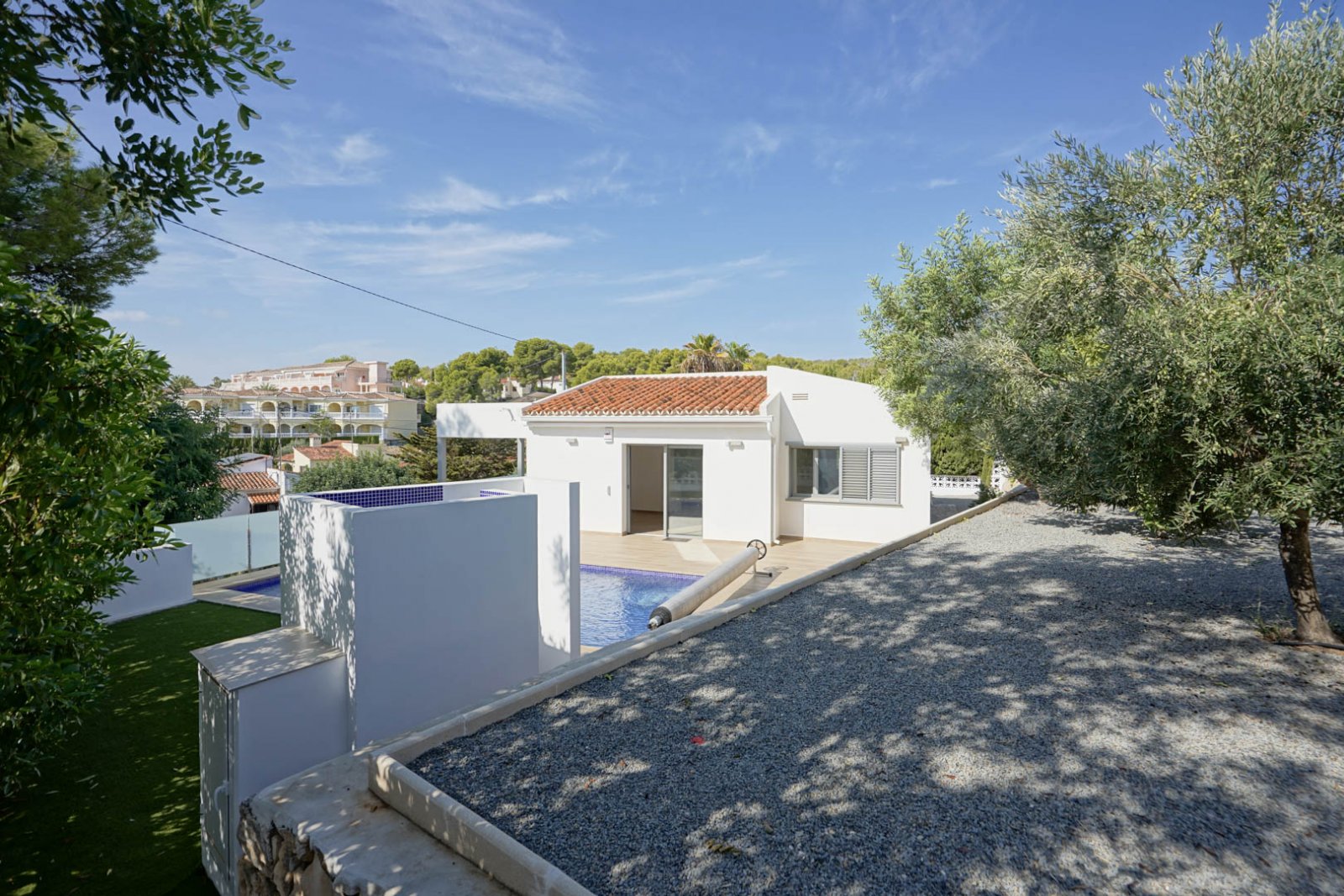 C4XY4581BEN Moderne Villa zum Verkauf in La Fustera Benissa