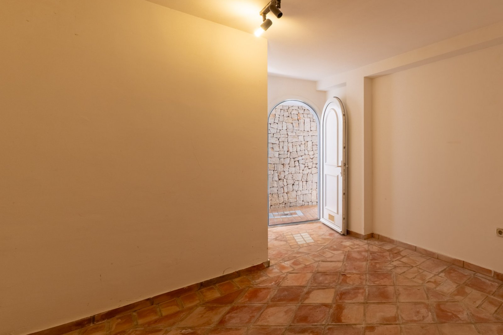 9006BEN Mediterrane Villa mit Panoramablick aufs Meer in Benissa zu verkaufen.