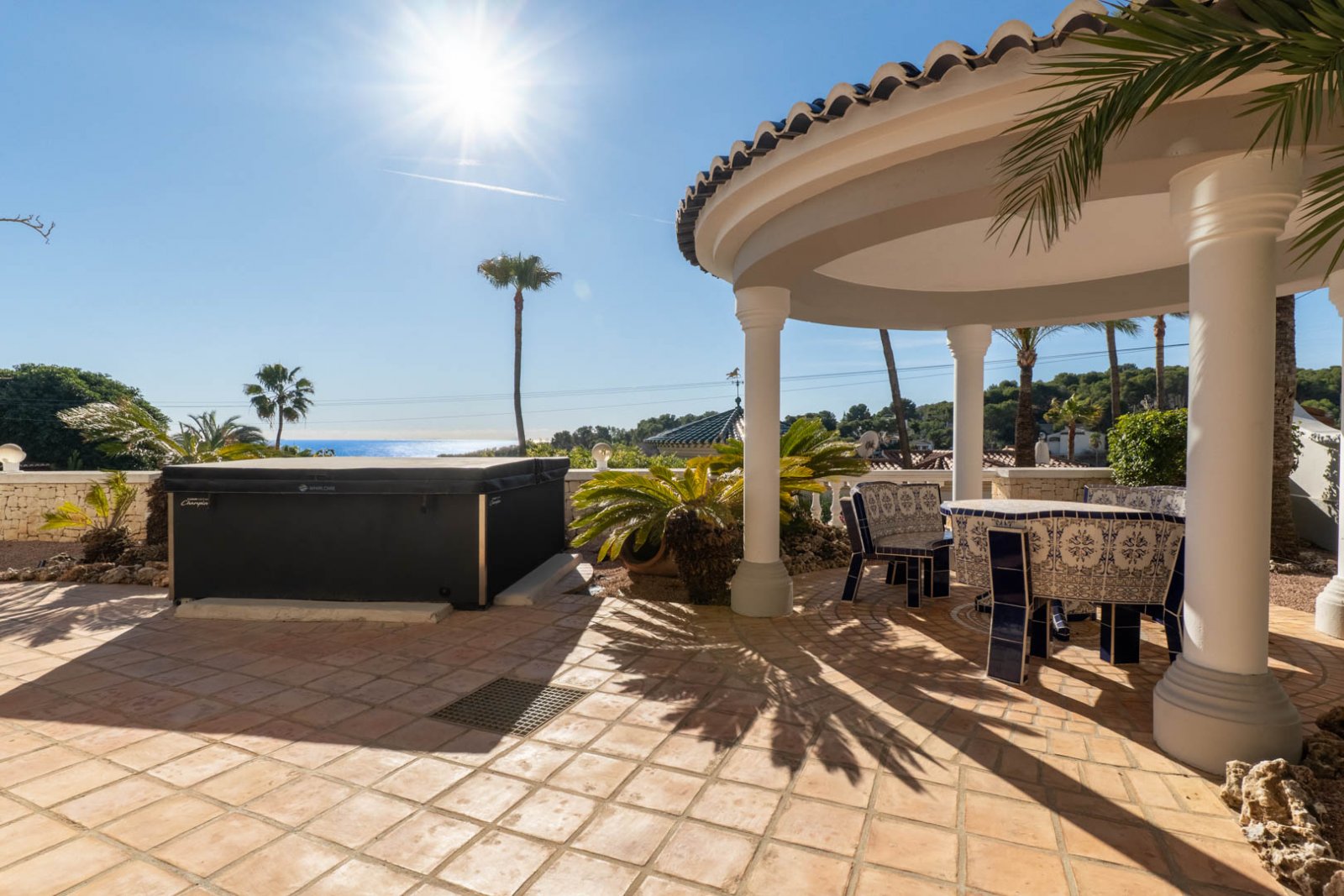 9006BEN Mediterrane Villa mit Panoramablick aufs Meer in Benissa zu verkaufen.