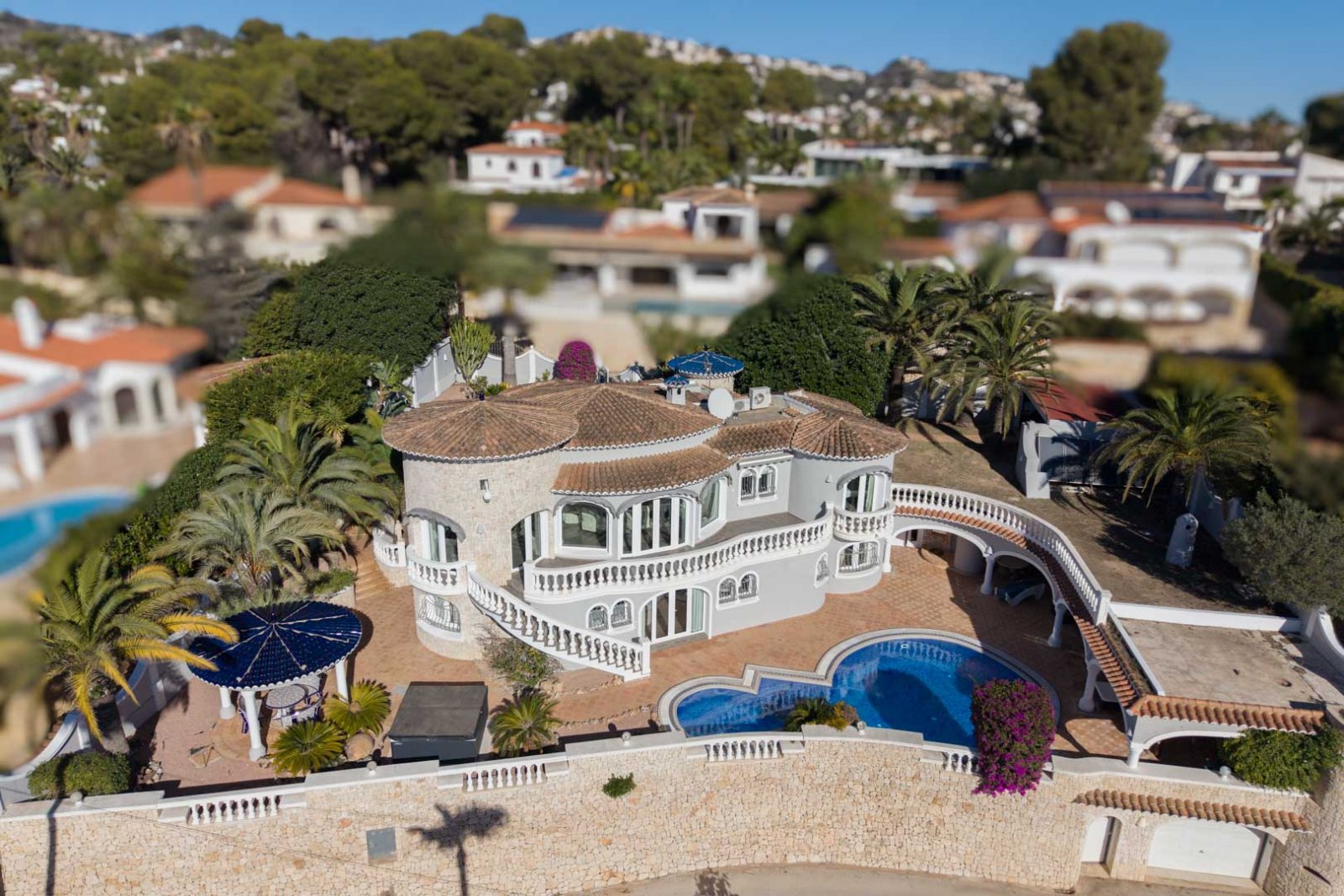 9006BEN Mediterrane Villa mit Panoramablick aufs Meer in Benissa zu verkaufen.