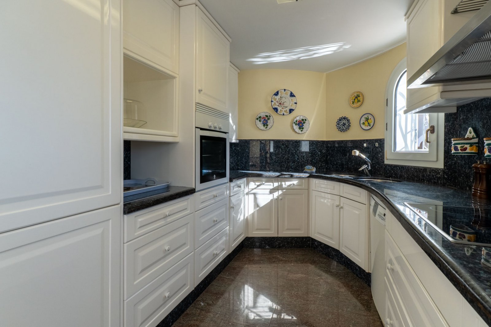 9006BEN Mediterrane Villa mit Panoramablick aufs Meer in Benissa zu verkaufen.