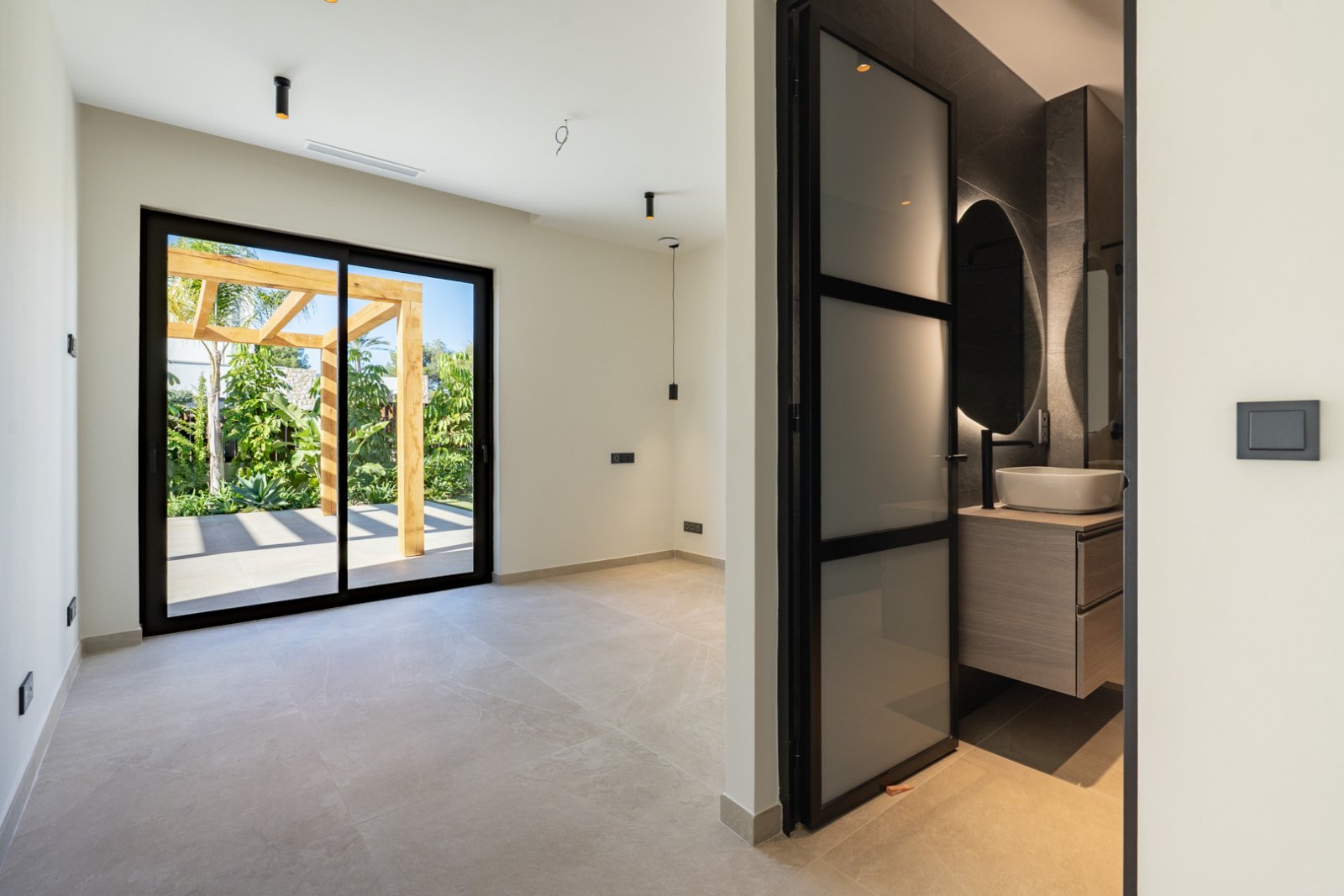 4594JAV Luxuriöse Neubauvilla zum Verkauf in La Guardia, Jávea