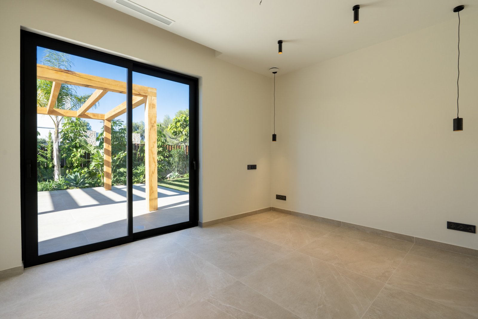 4594JAV Luxuriöse Neubauvilla zum Verkauf in La Guardia, Jávea