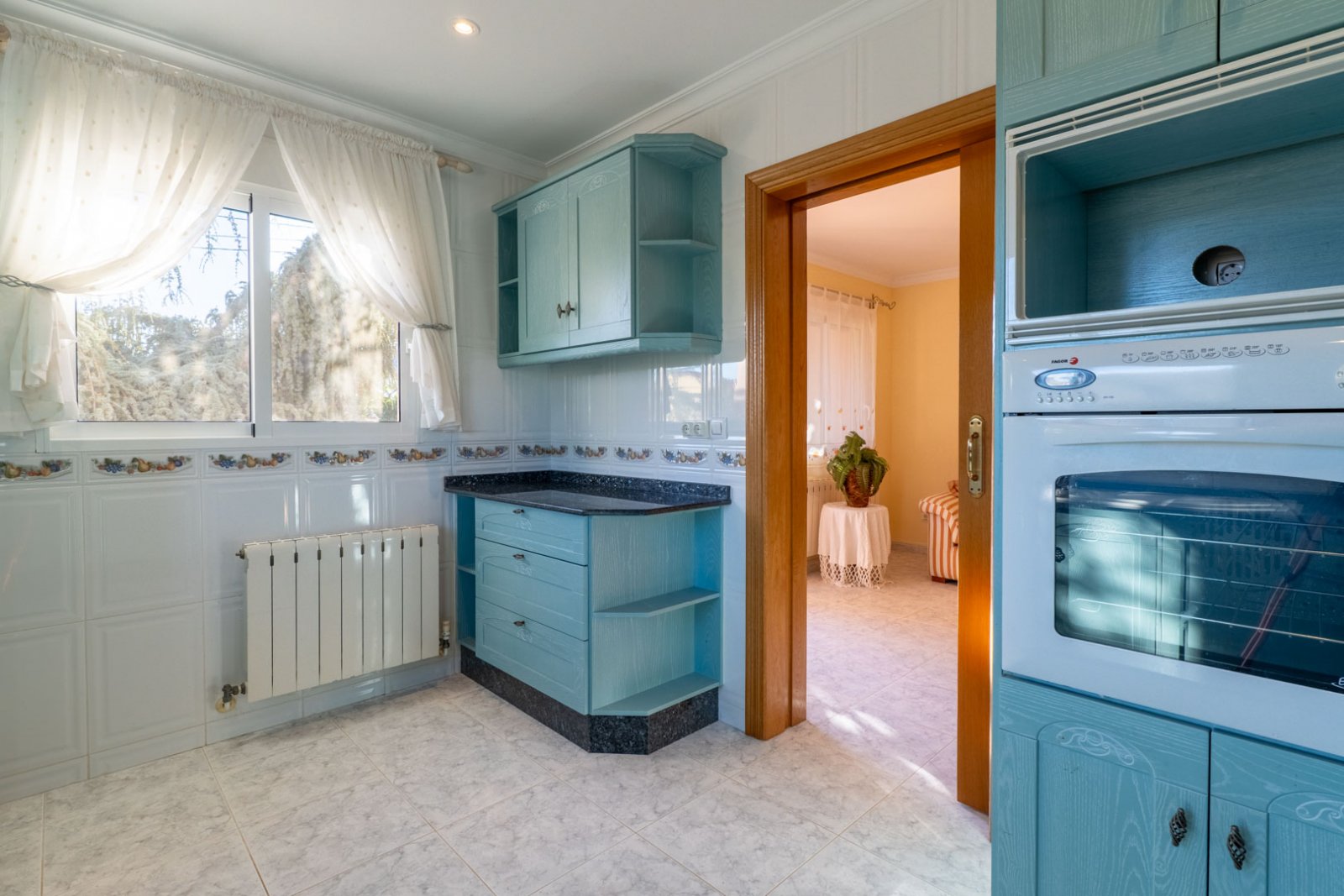 9007JAL Villa im mediterranen Stil zum Verkauf in Jalón.