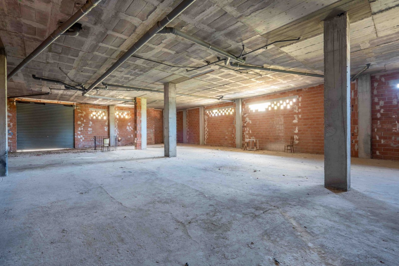 4112JAV- zum Verkauf stehende Gewerbeimmobilie