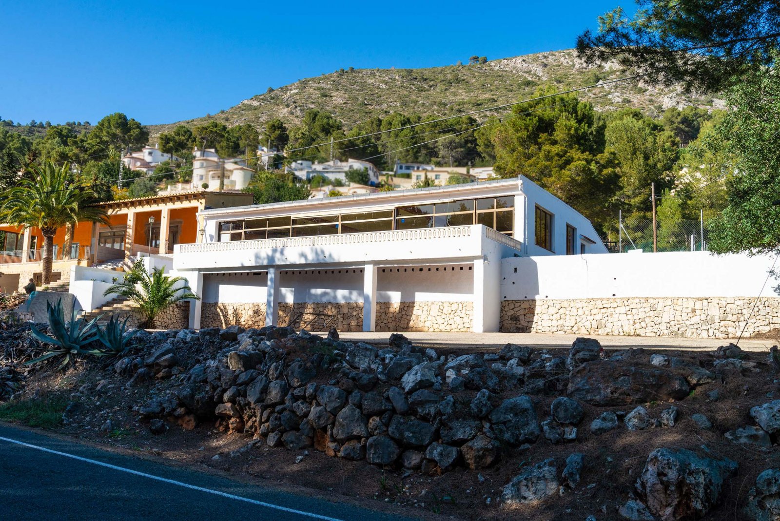 3537ALC Gewerbeimmobilie zum Verkauf in Alcalali