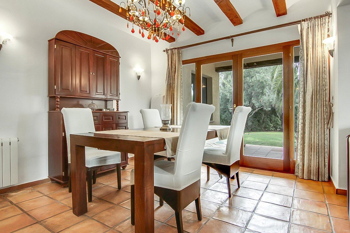 6415BEN Schöne geräumige Finca mit Paromic Blick zum Verkauf in Benissa