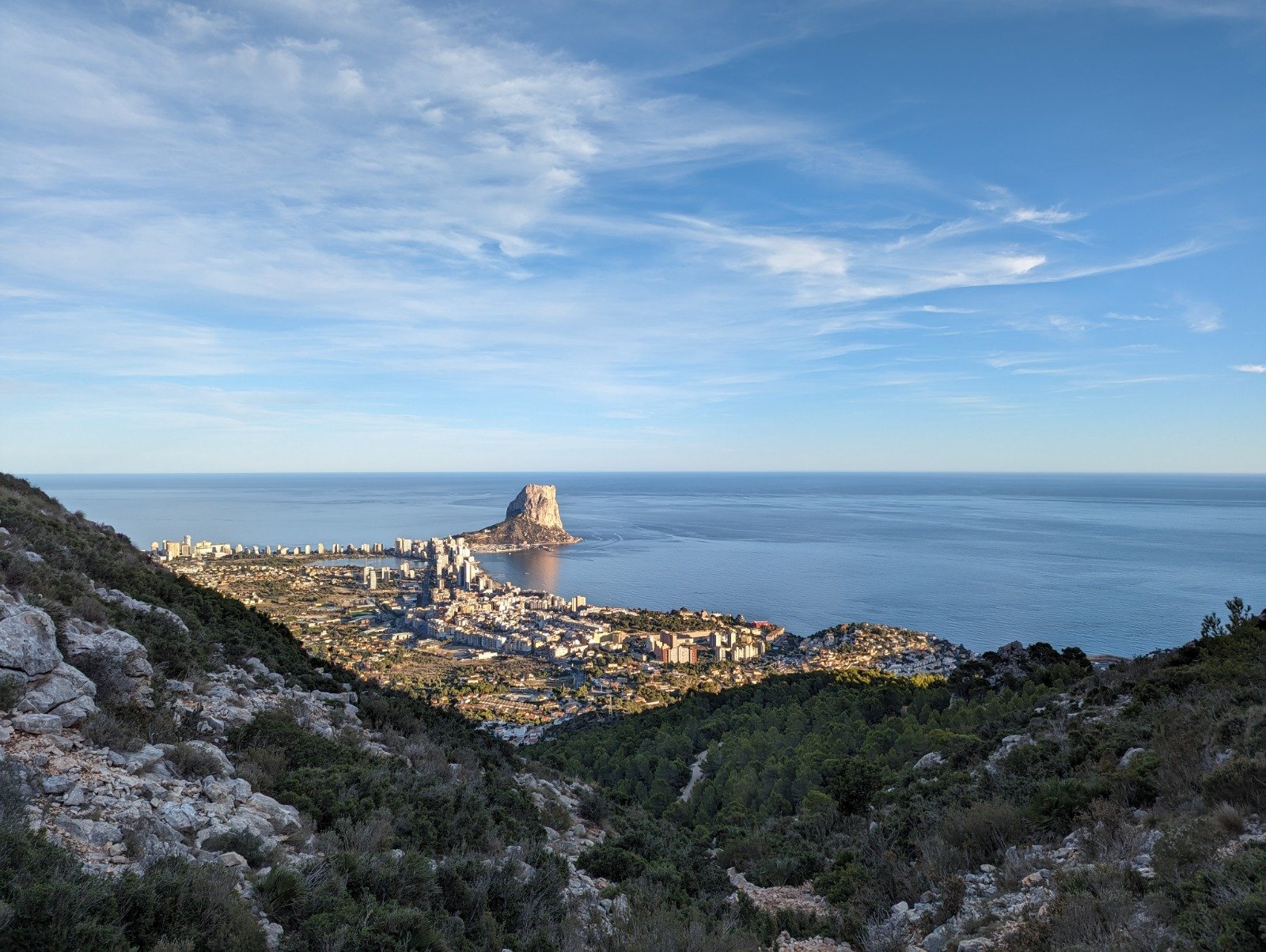 4223CAL Renovierte Villa mit Meerblick und gutem Mietpotenzial zum Verkauf nahe dem Zentrum von Calpe