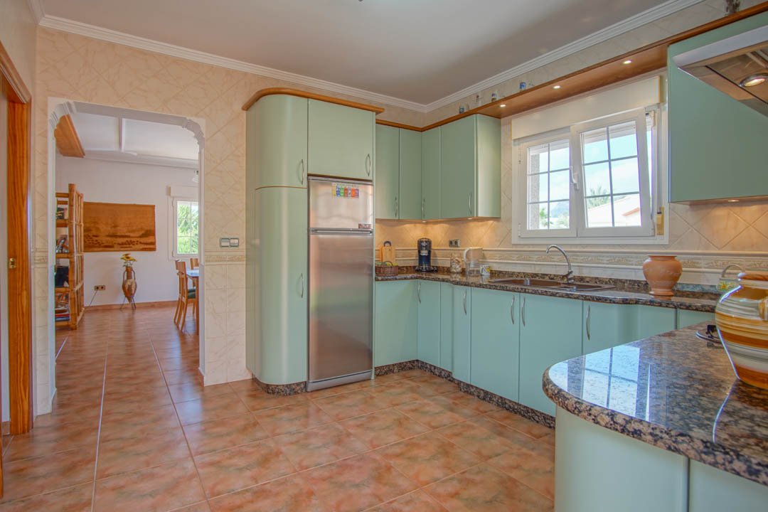 7016CAL Traditionelles Einfamilienhaus zum Verkauf in Calpe