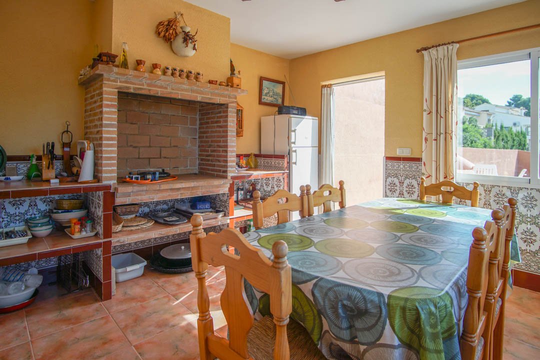 7016CAL Traditionelles Einfamilienhaus zum Verkauf in Calpe